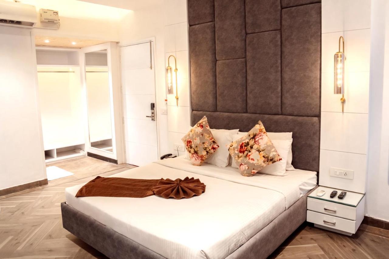 Redwood Resort Панчкула Екстер'єр фото